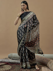 Women's Pure Crepe Printed Designer Saree With Blouse Piece