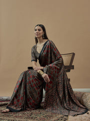 Women's Pure Crepe Printed Designer Saree With Blouse Piece