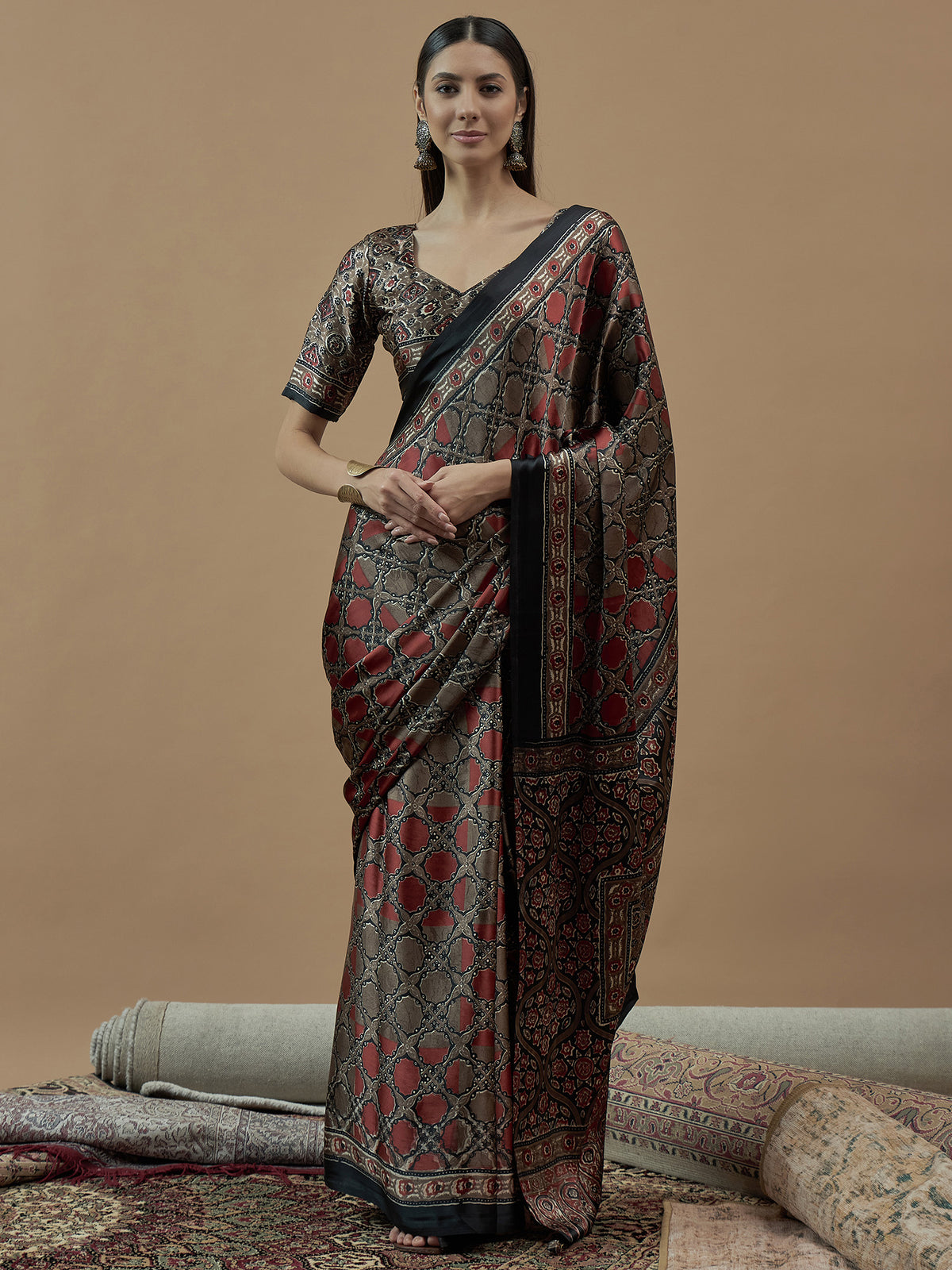 Women's Pure Crepe Printed Designer Saree With Blouse Piece