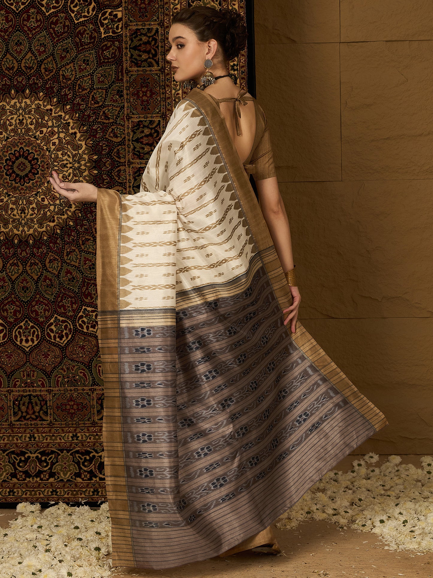 Women's Bhagalpuri Silk Off White Printed Designer Saree With Blouse Piece