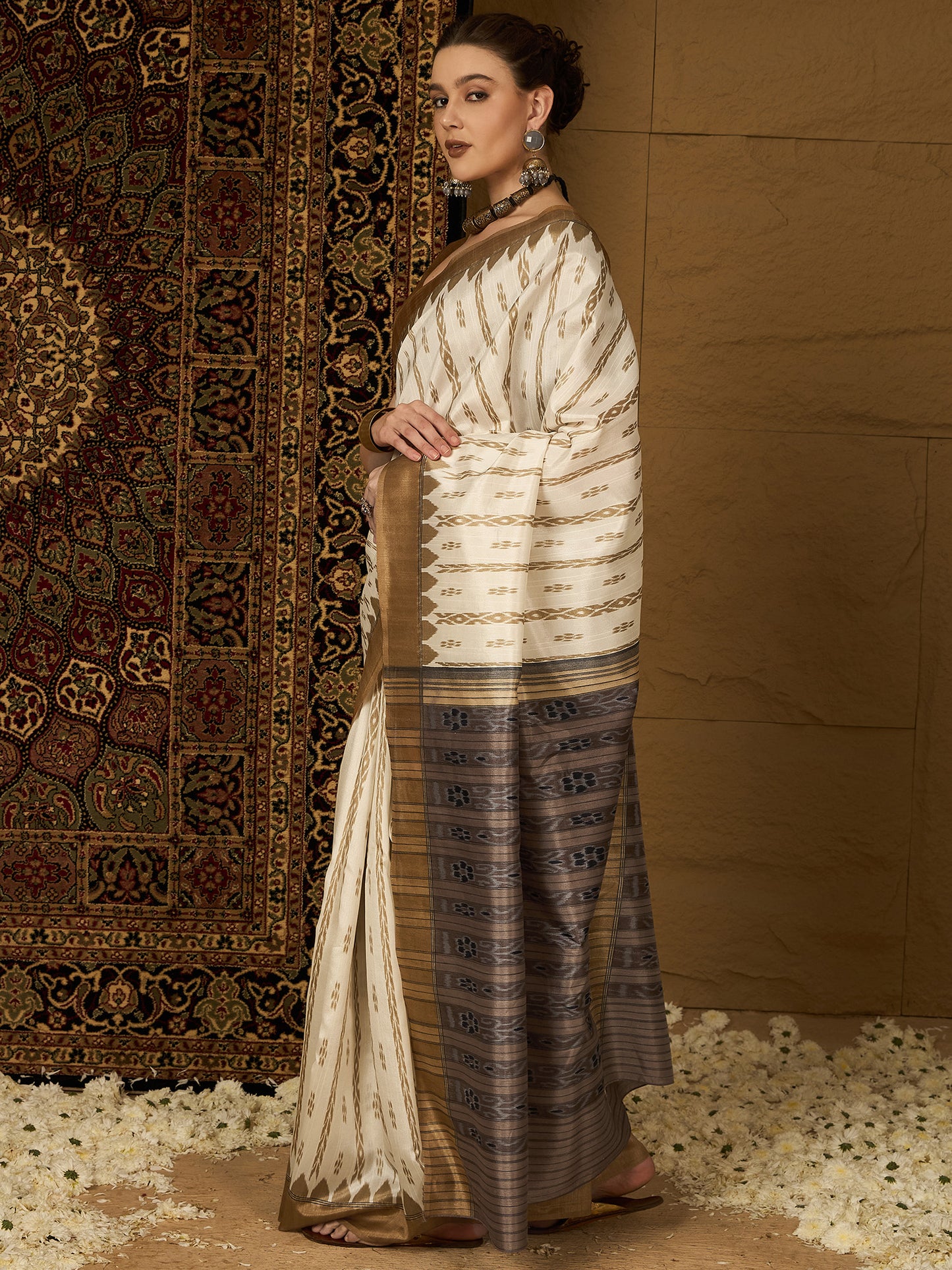 Women's Bhagalpuri Silk Off White Printed Designer Saree With Blouse Piece