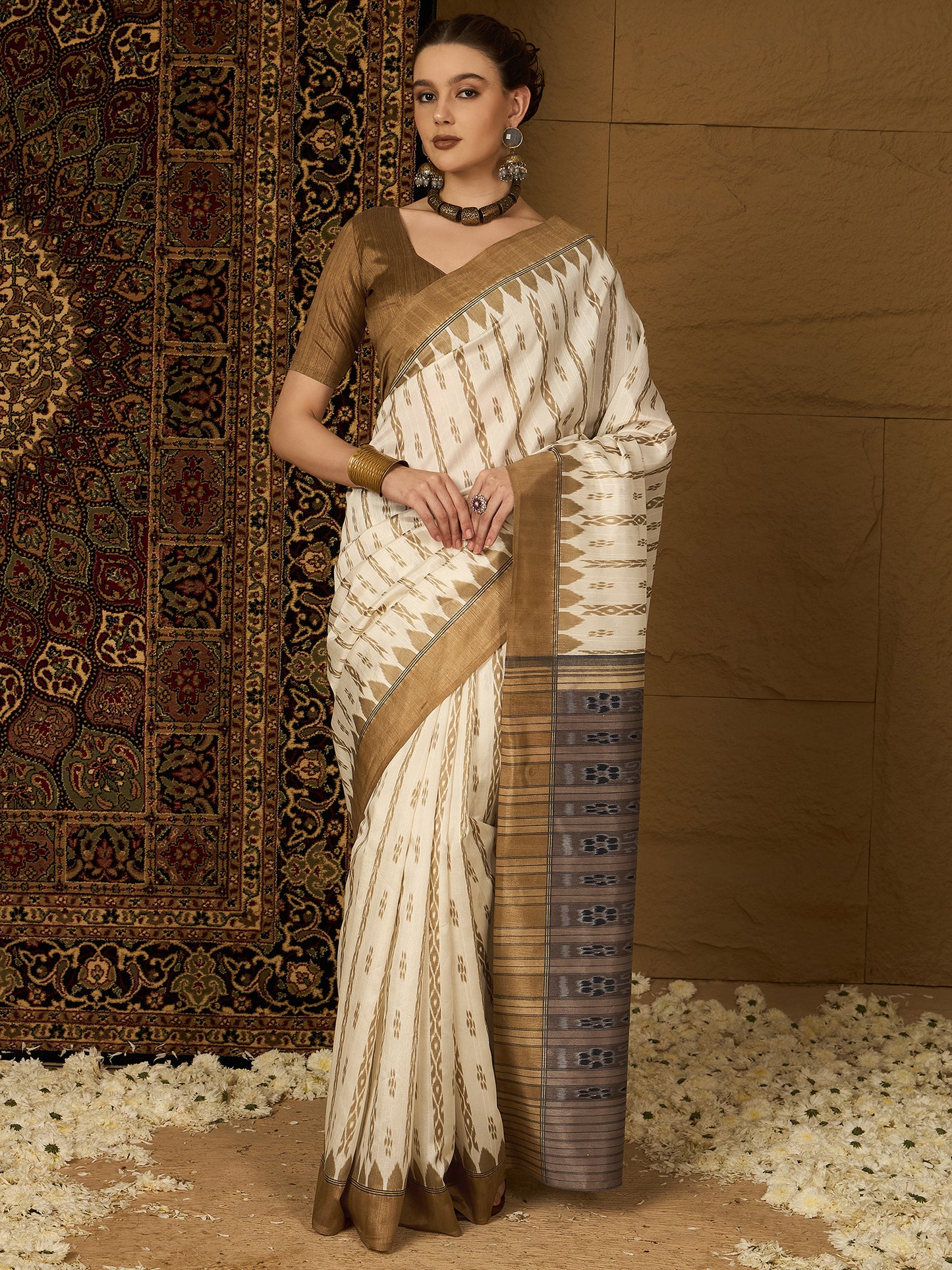 Women's Bhagalpuri Silk Off White Printed Designer Saree With Blouse Piece