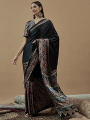 Women's Crepe Printed Designer Saree With Blouse Piece