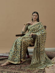 Women's Crepe Printed Designer Saree With Blouse Piece