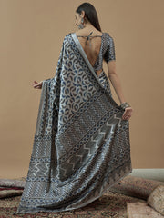 Women's Crepe Printed Designer Saree With Blouse Piece