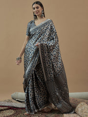 Women's Crepe Printed Designer Saree With Blouse Piece