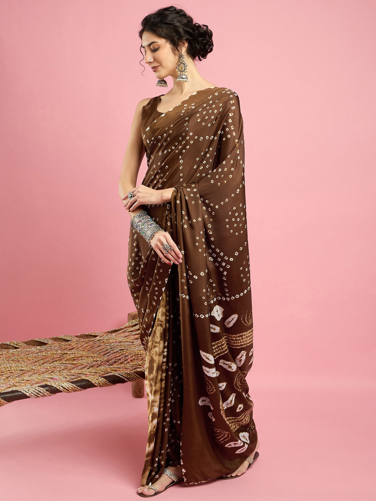 Women's Crepe Brown Printed Designer Saree With Blouse Piece
