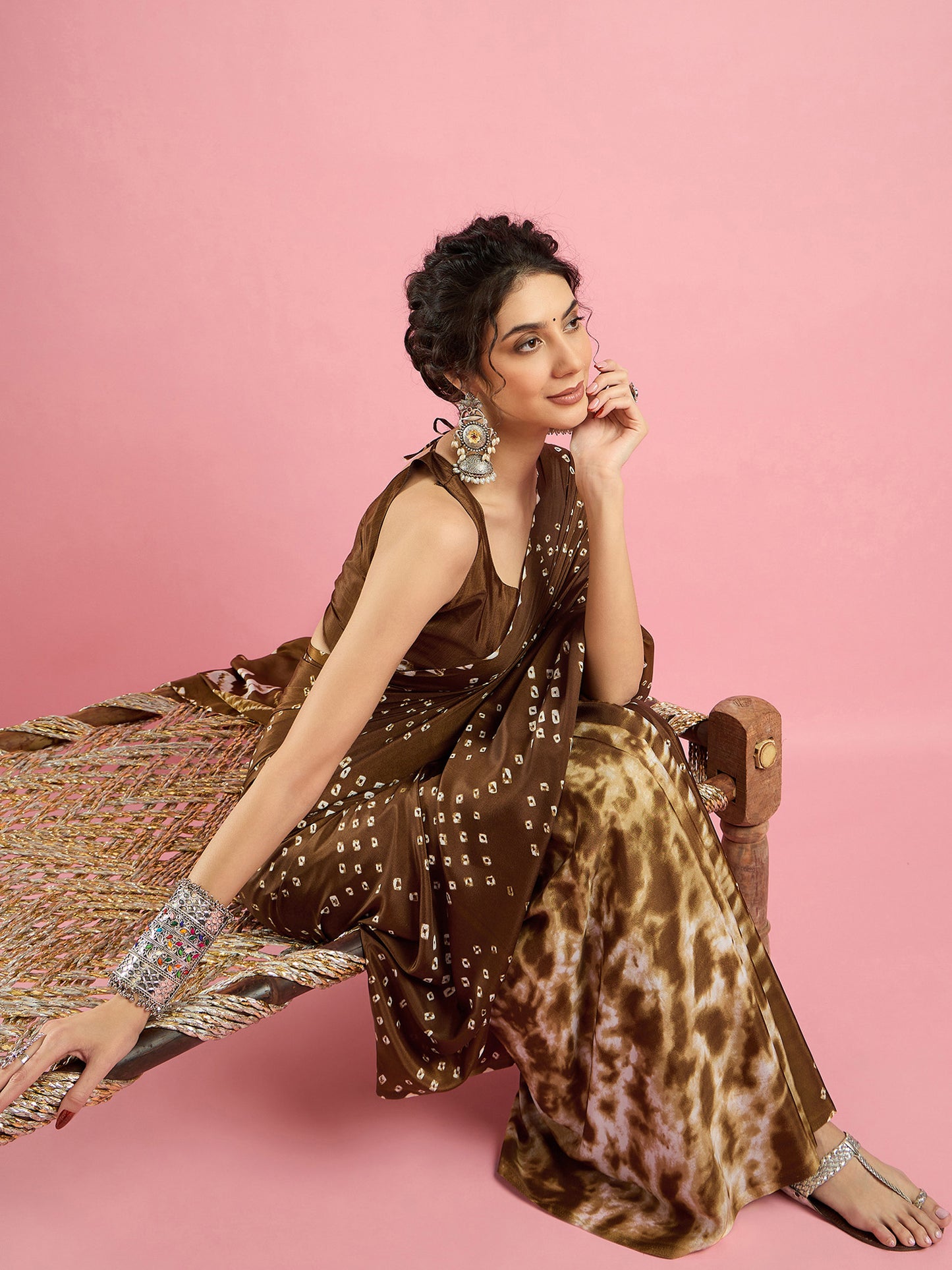 Women's Crepe Brown Printed Designer Saree With Blouse Piece