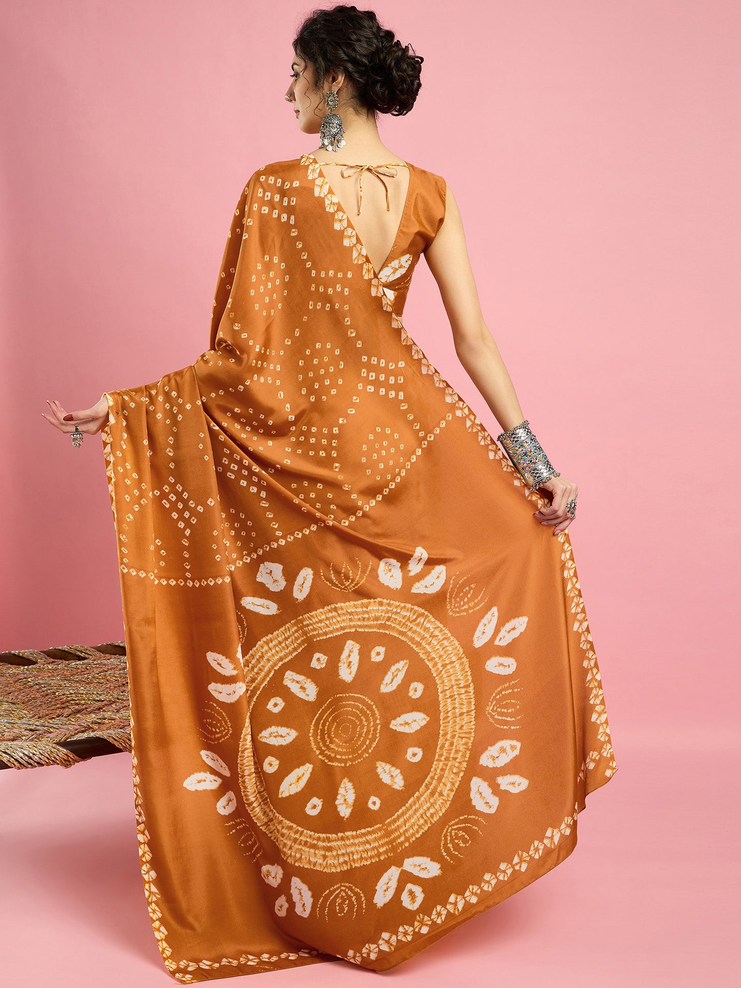 Women's Crepe Mustard Printed Designer Saree With Blouse Piece