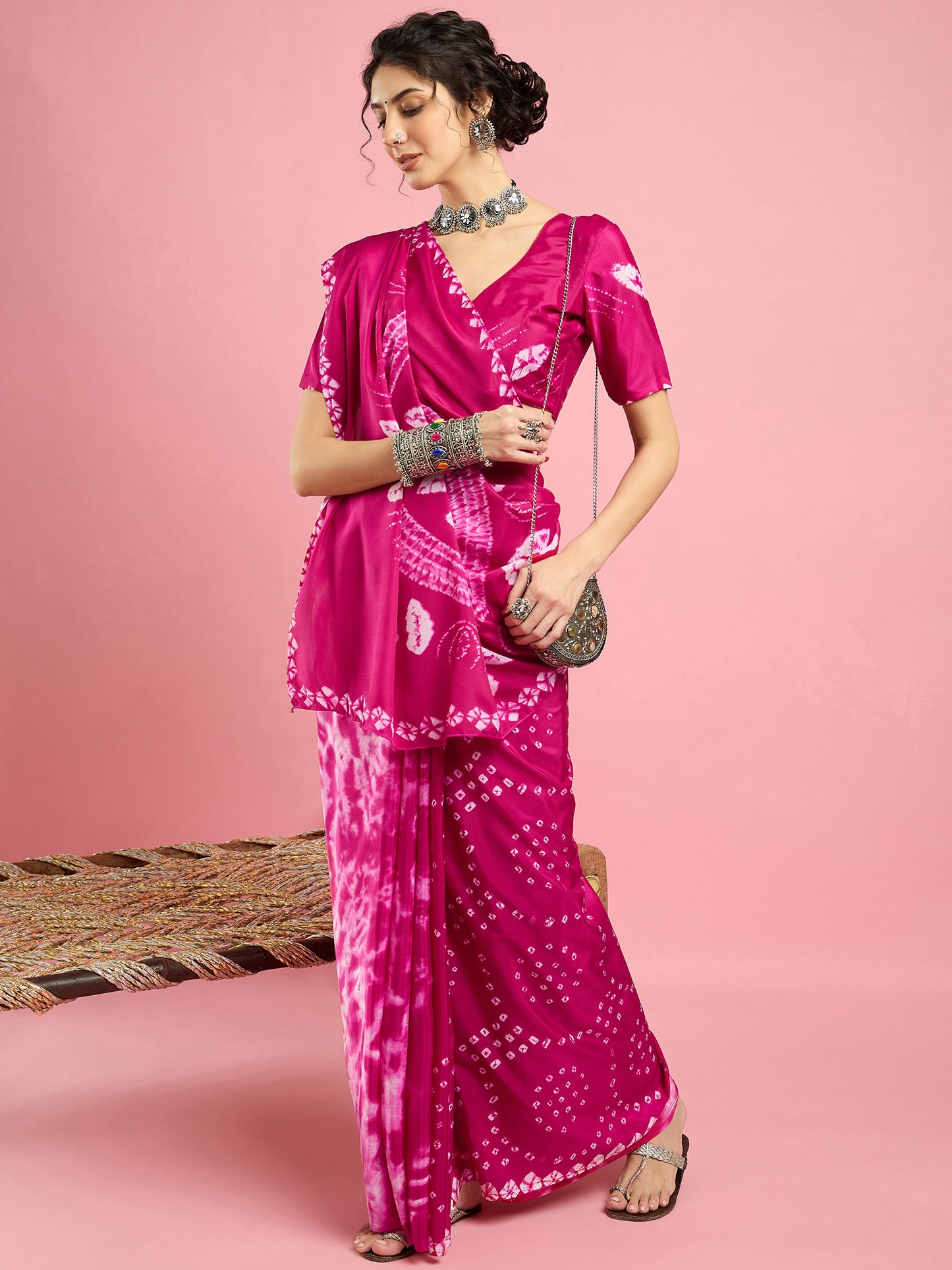 Women's Crepe Pink Printed Designer Saree With Blouse Piece