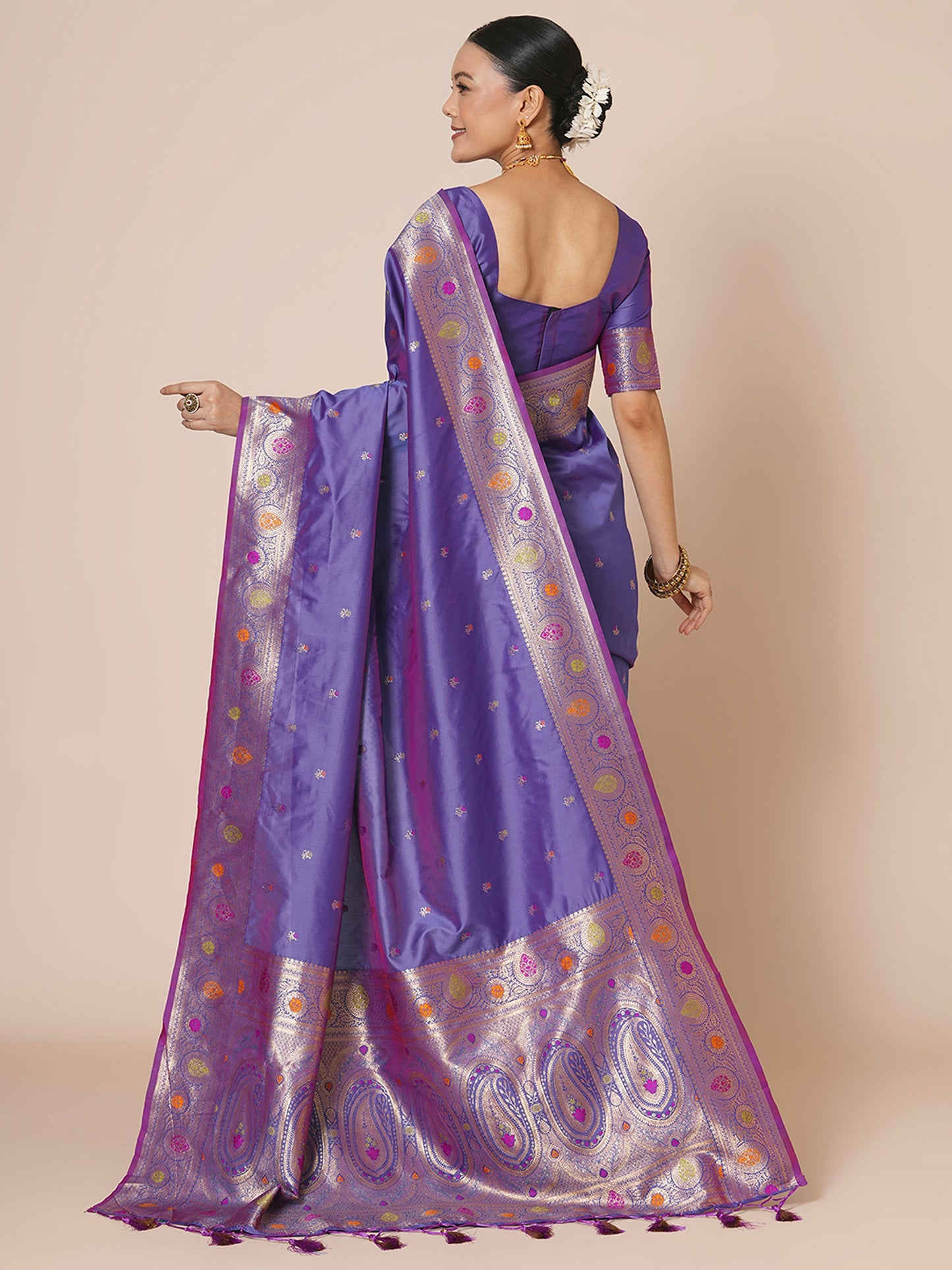Women's Silk Blend Lavendar Woven Design Designer Saree With Blouse Piece