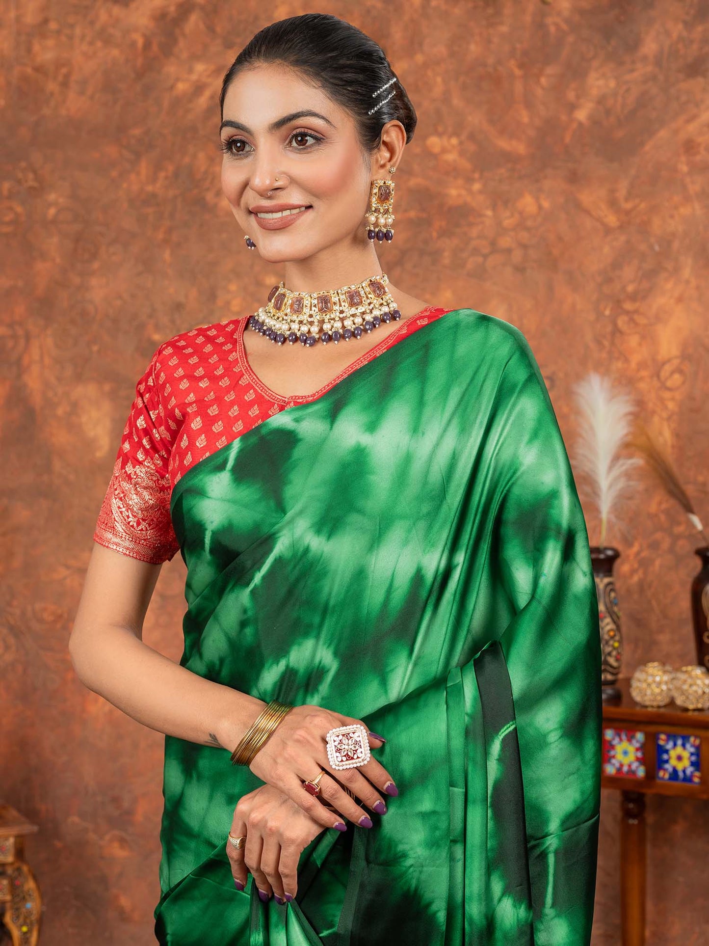 Women's Satin Silk Magenta Printed Designer Saree With Blouse Piece