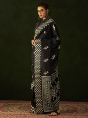 Women's Cotton Blend Black Printed Designer Saree With Blouse Piece