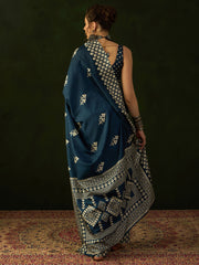 Women's Cotton Blend Teal blue Printed Designer Saree With Blouse Piece