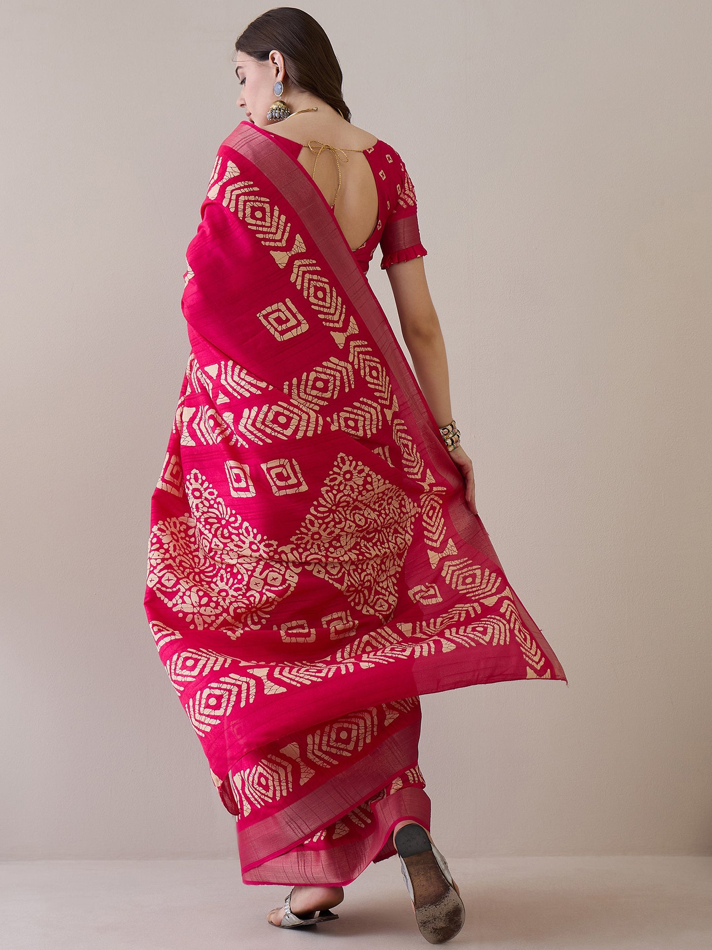 Women's Silk Blend Pink Printed Designer Saree With Blouse Piece