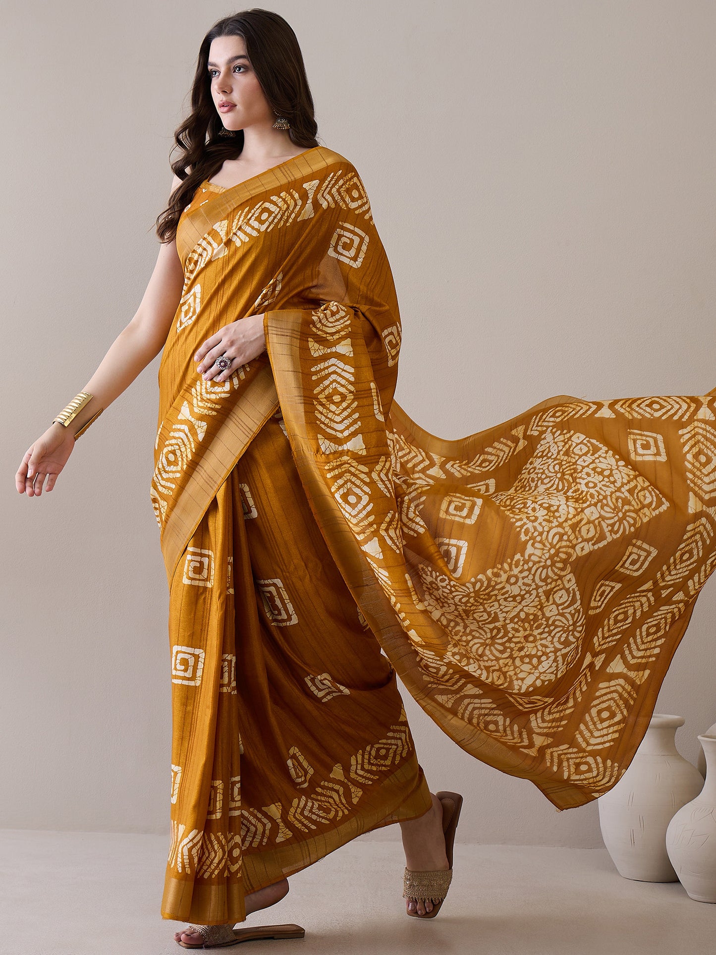 Women's Silk Blend Mustard Printed Designer Saree With Blouse Piece