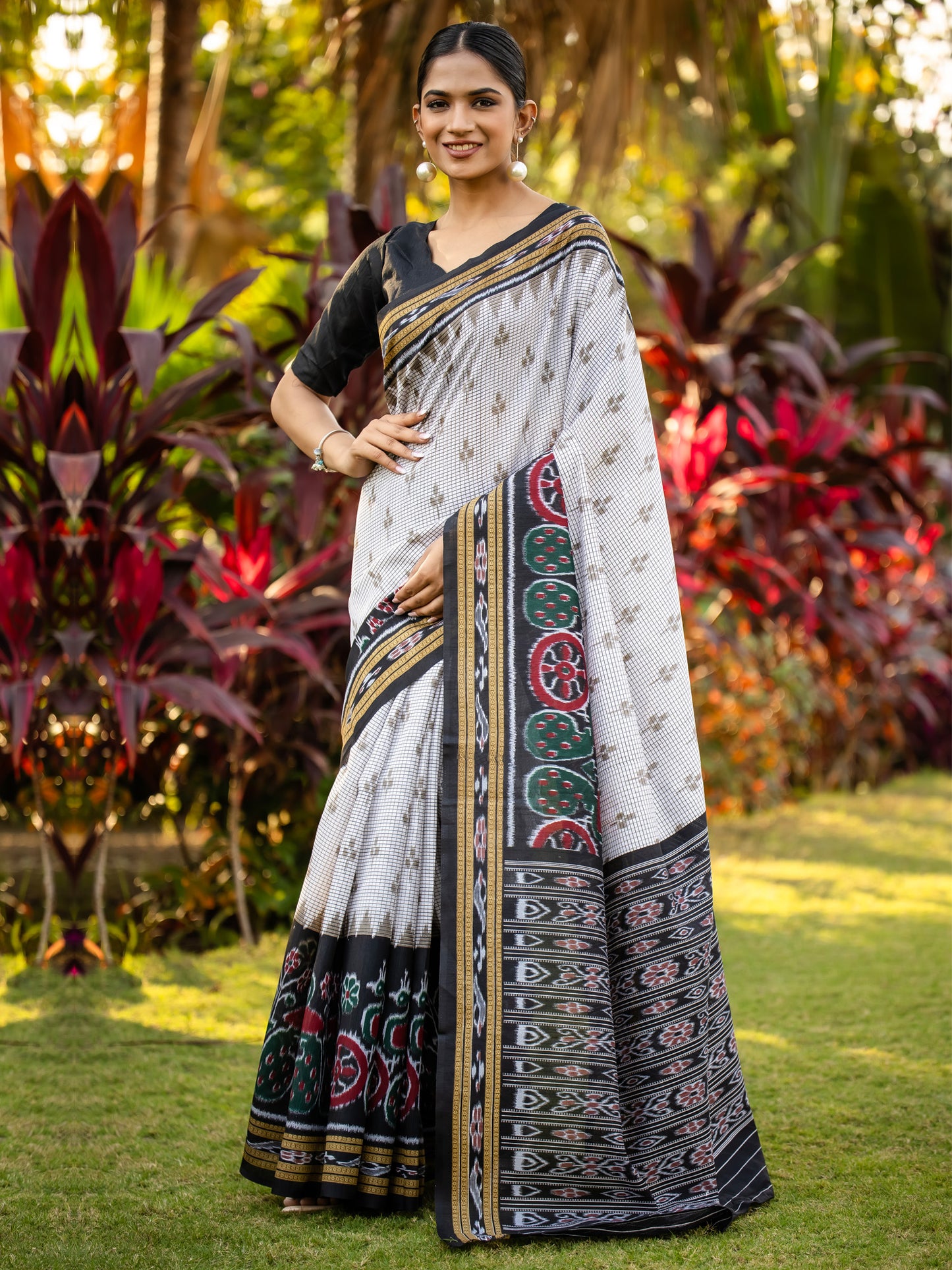 Women's Bhagalpuri Silk Off White Printed Designer Saree With Blouse Piece