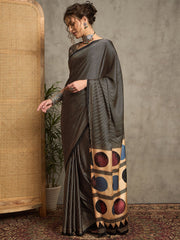 Women's Pure Crepe Black Printed Designer Saree With Blouse Piece