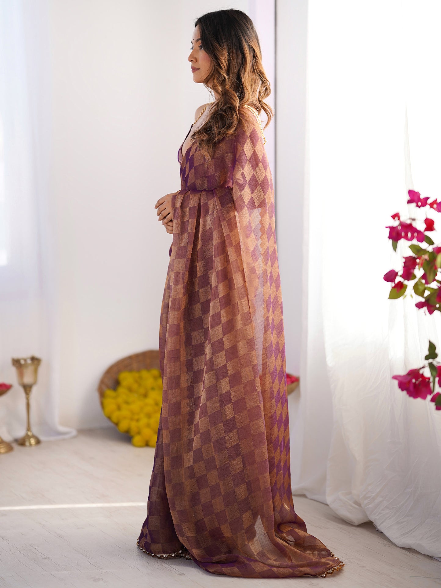 Women's Chiffon Purple Embellished Designer Saree With Blouse Piece