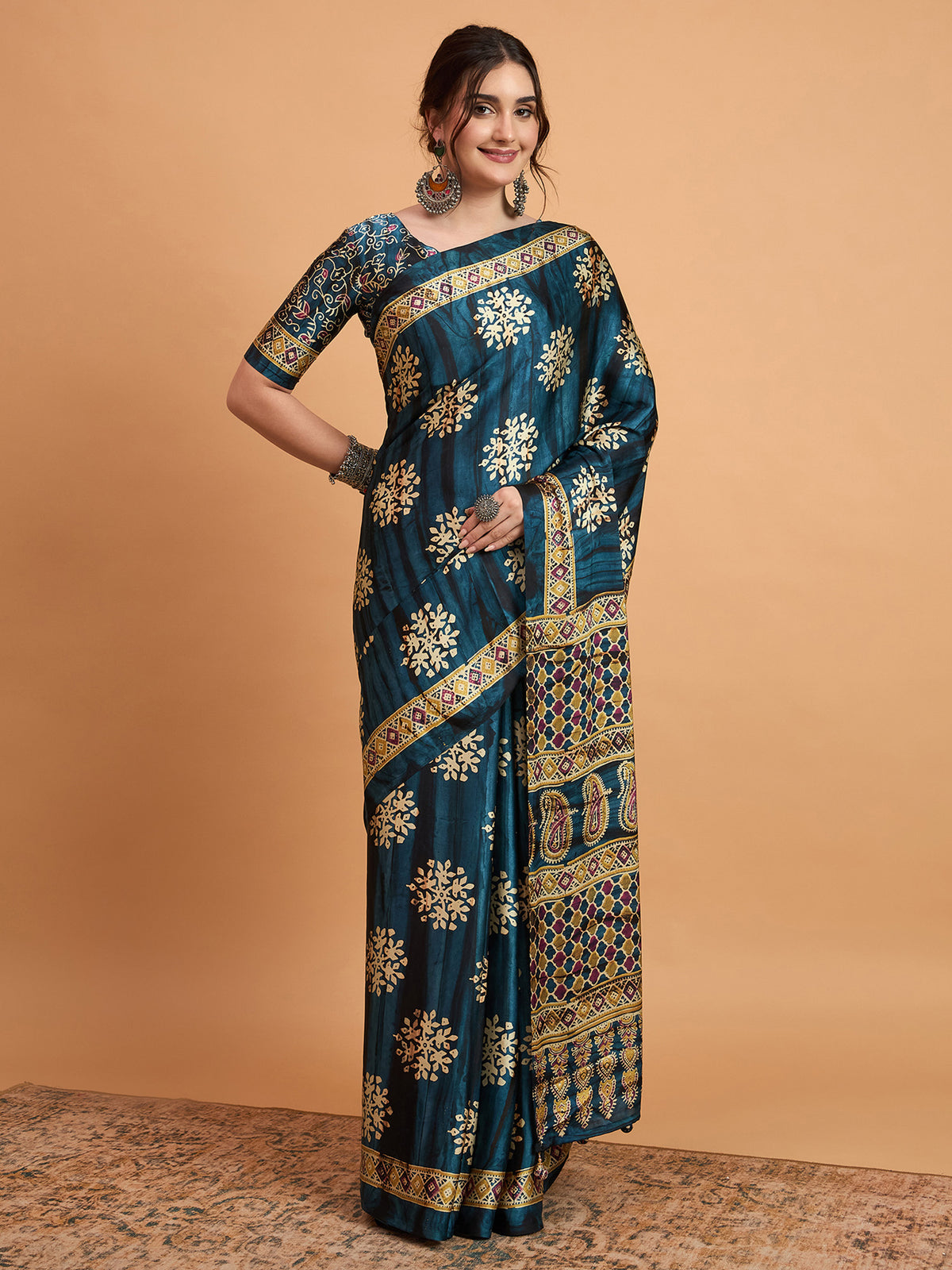 Women's Pure Crepe Printed Designer Saree With Blouse Piece