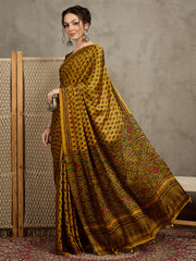 Women's Pure Crepe Printed Designer Saree With Blouse Piece