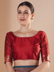 ساري نسائي من مزيج الحرير، بلون أزرق مخضر، بتصميم منسوج، مع قطعة بلوزة.