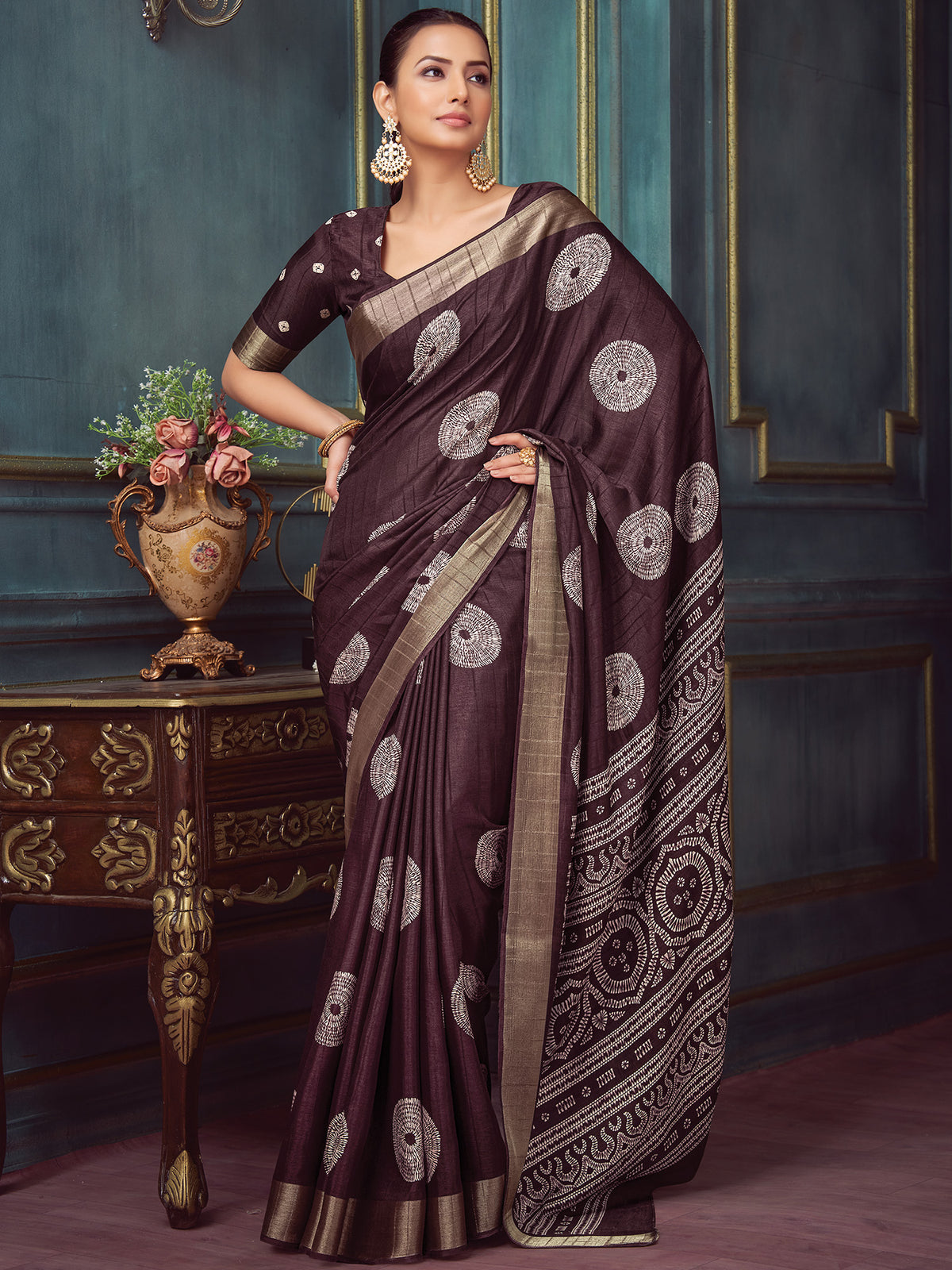Women's Silk Blend Brown Printed Designer Saree With Blouse Piece