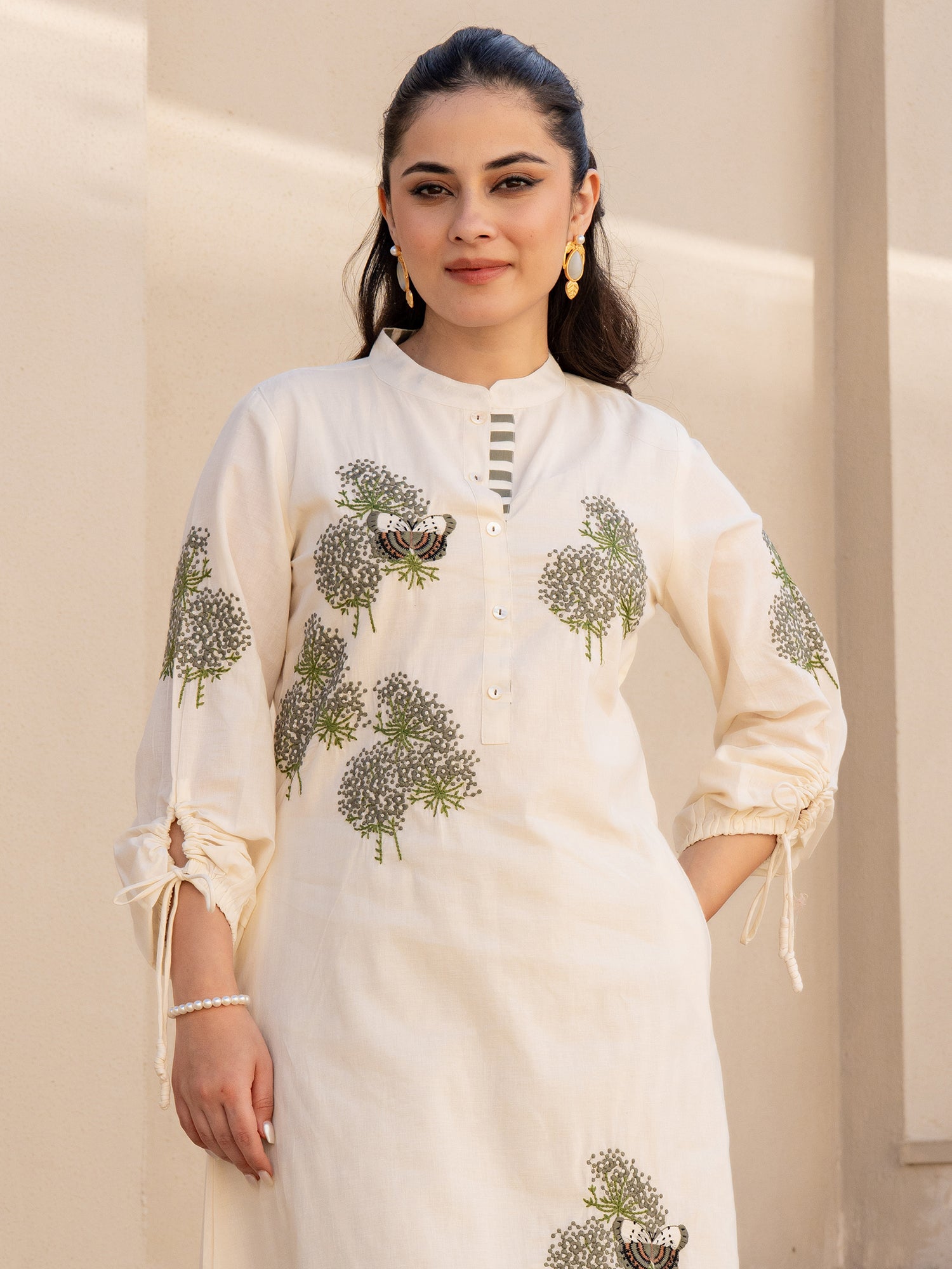 Off White Embroidered Straight Kurta Trousers set