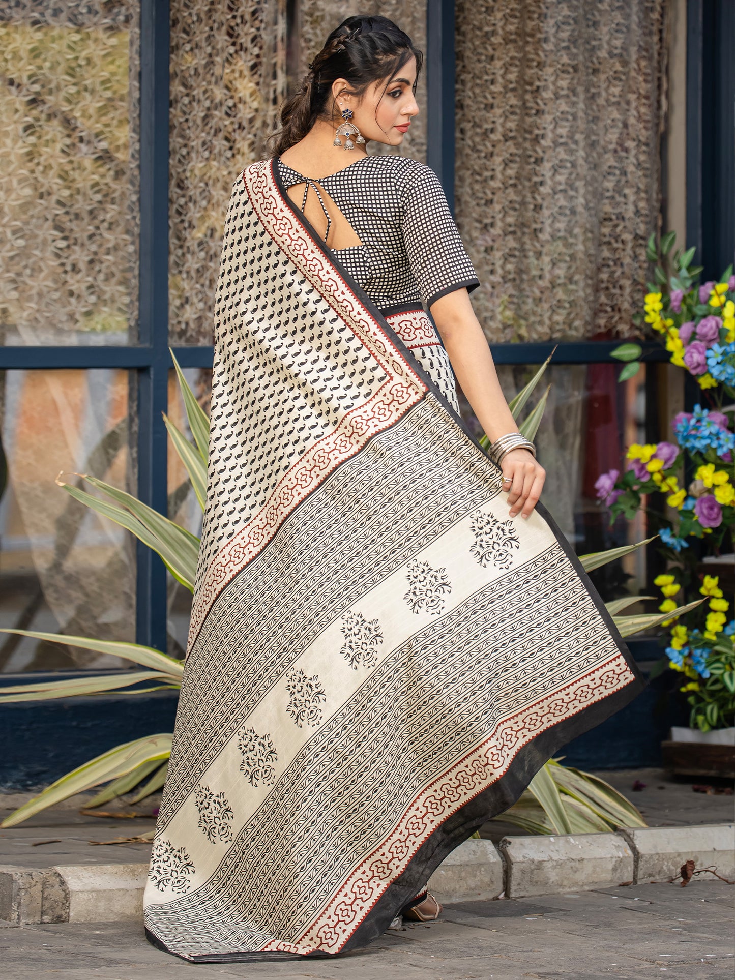 Women's Bhagalpuri Silk Off White Printed Designer Saree With Blouse Piece