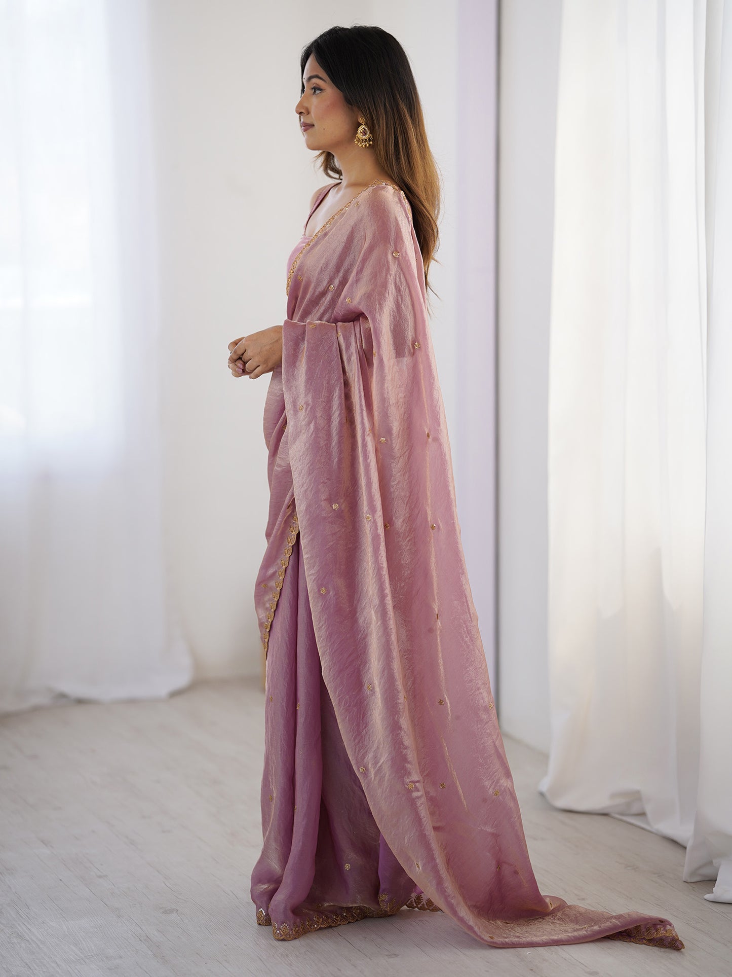 Women's Paper Silk Mauve Embellished Designer Saree With Blouse Piece