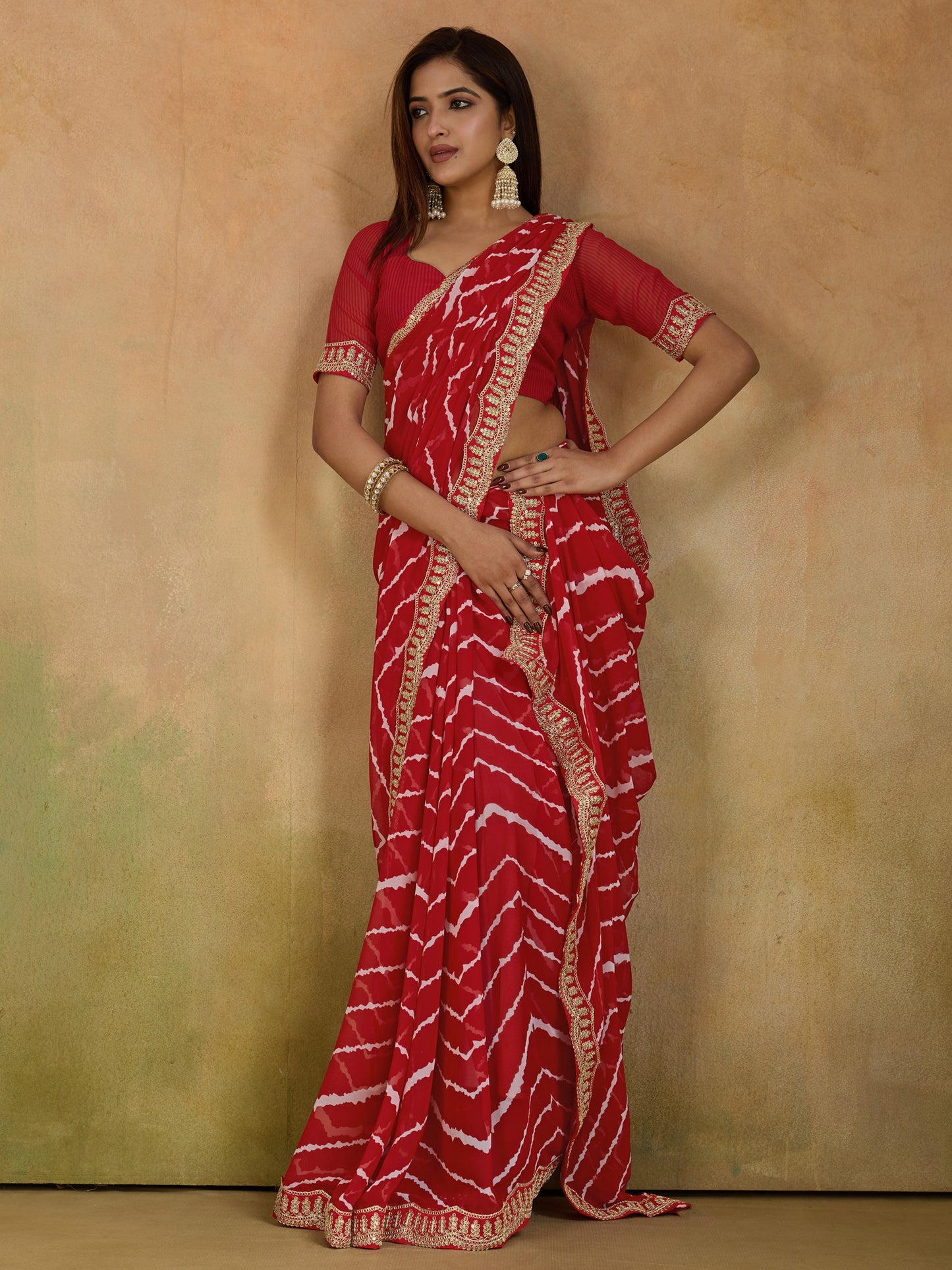 Women's Georgette Red Printed Designer Saree With Blouse Piece