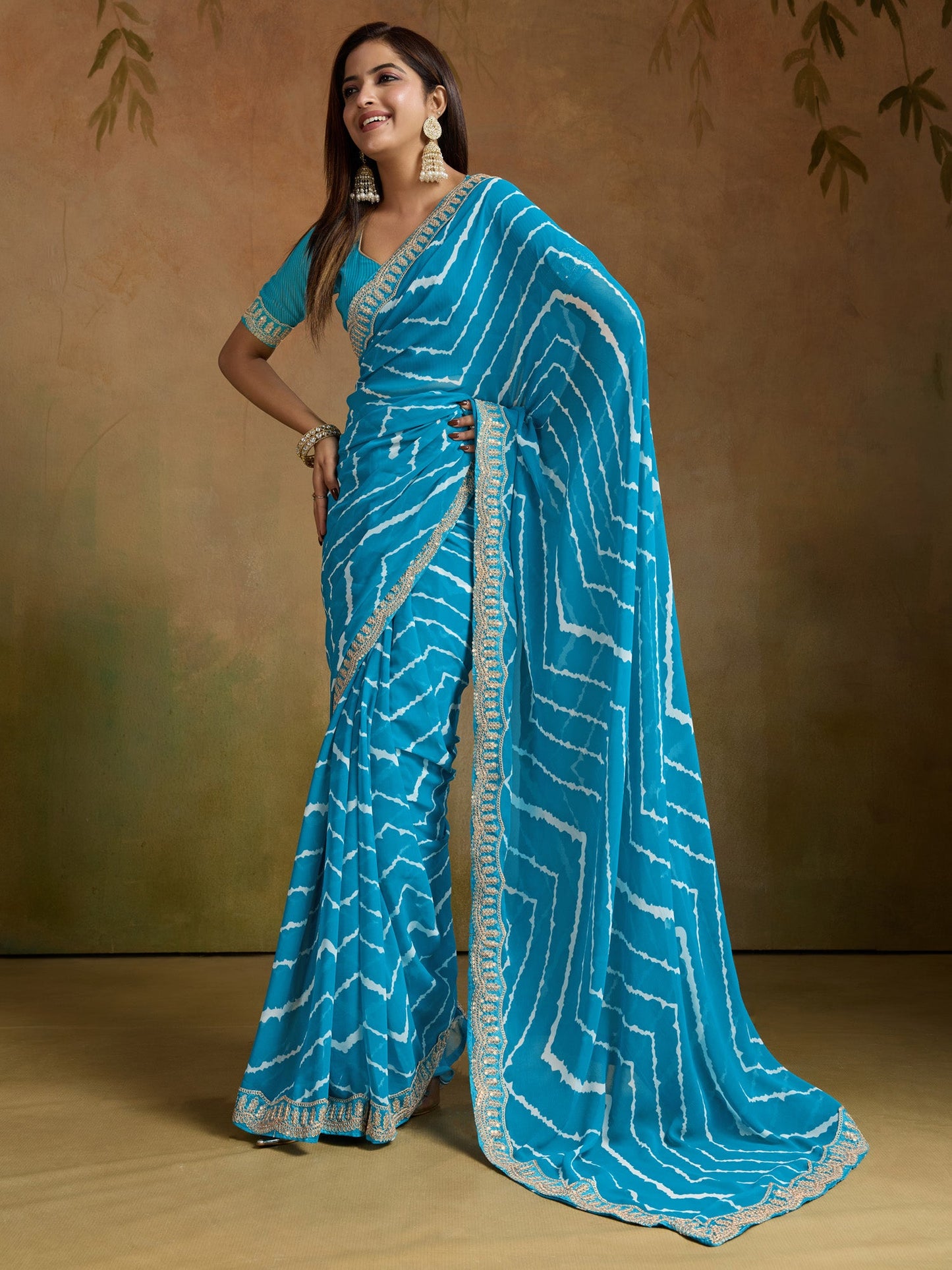 Women's Georgette Red Printed Designer Saree With Blouse Piece