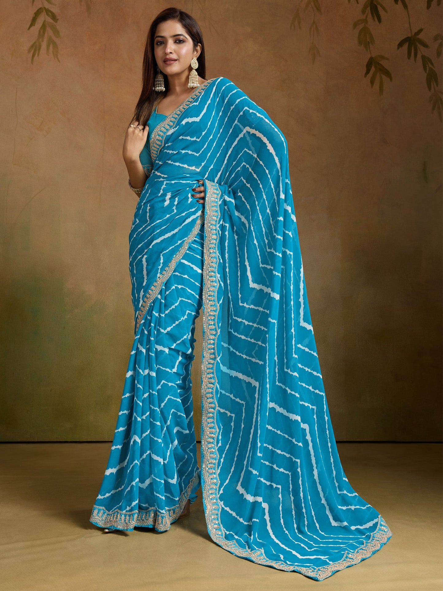 Women's Georgette Red Printed Designer Saree With Blouse Piece