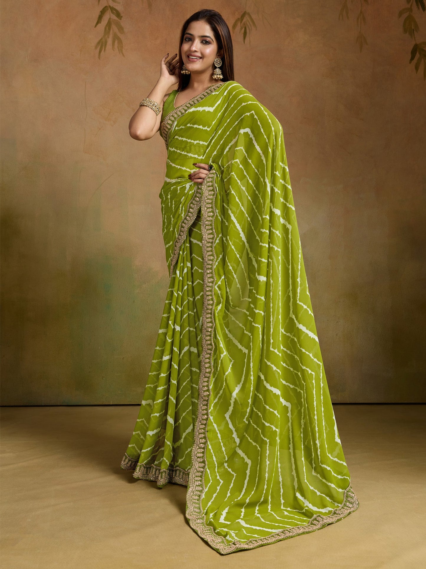 Women's Georgette Red Printed Designer Saree With Blouse Piece