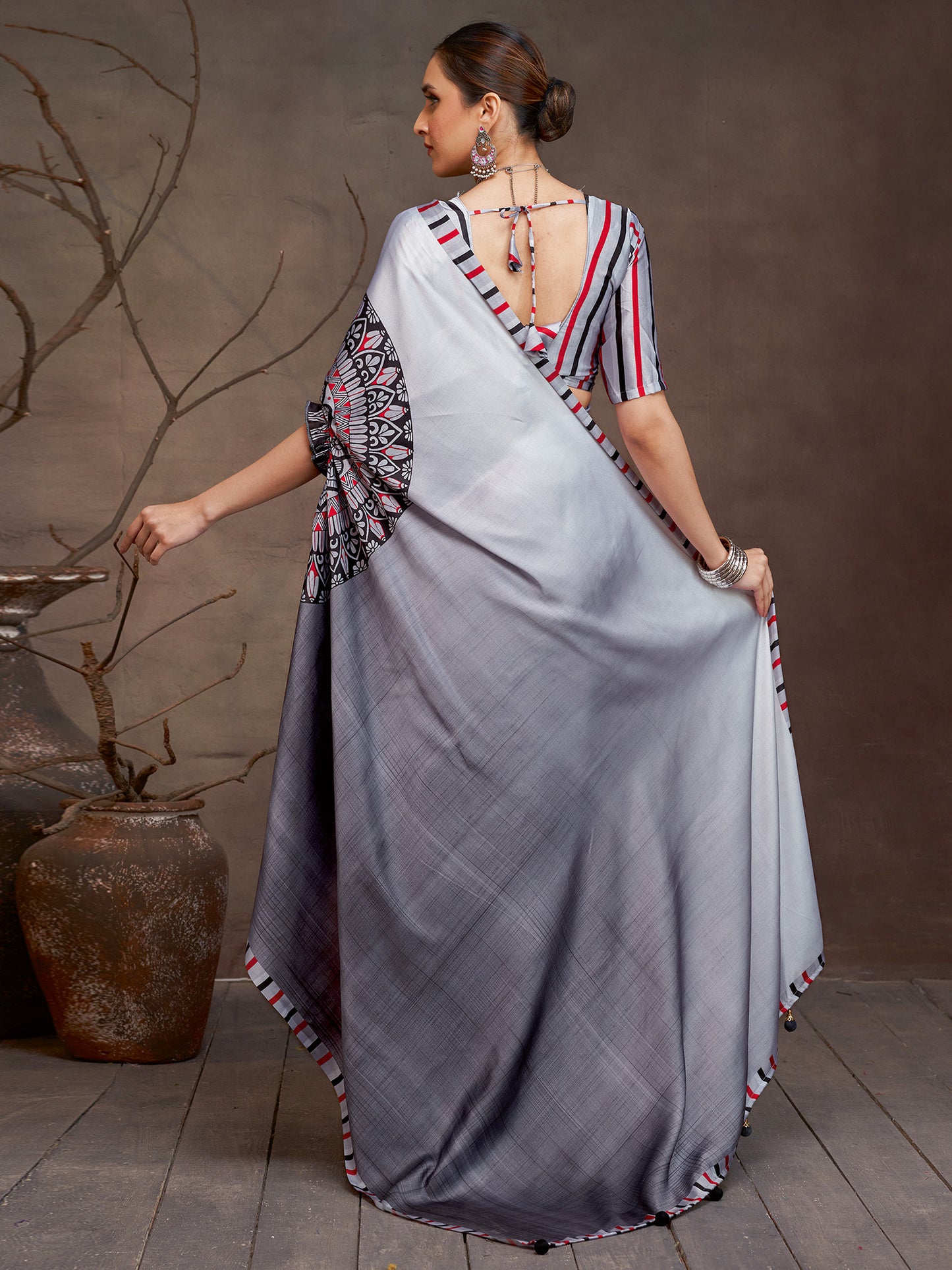 Women's Satin Charcoal Grey Digital Print Designer Saree With Blouse Piece