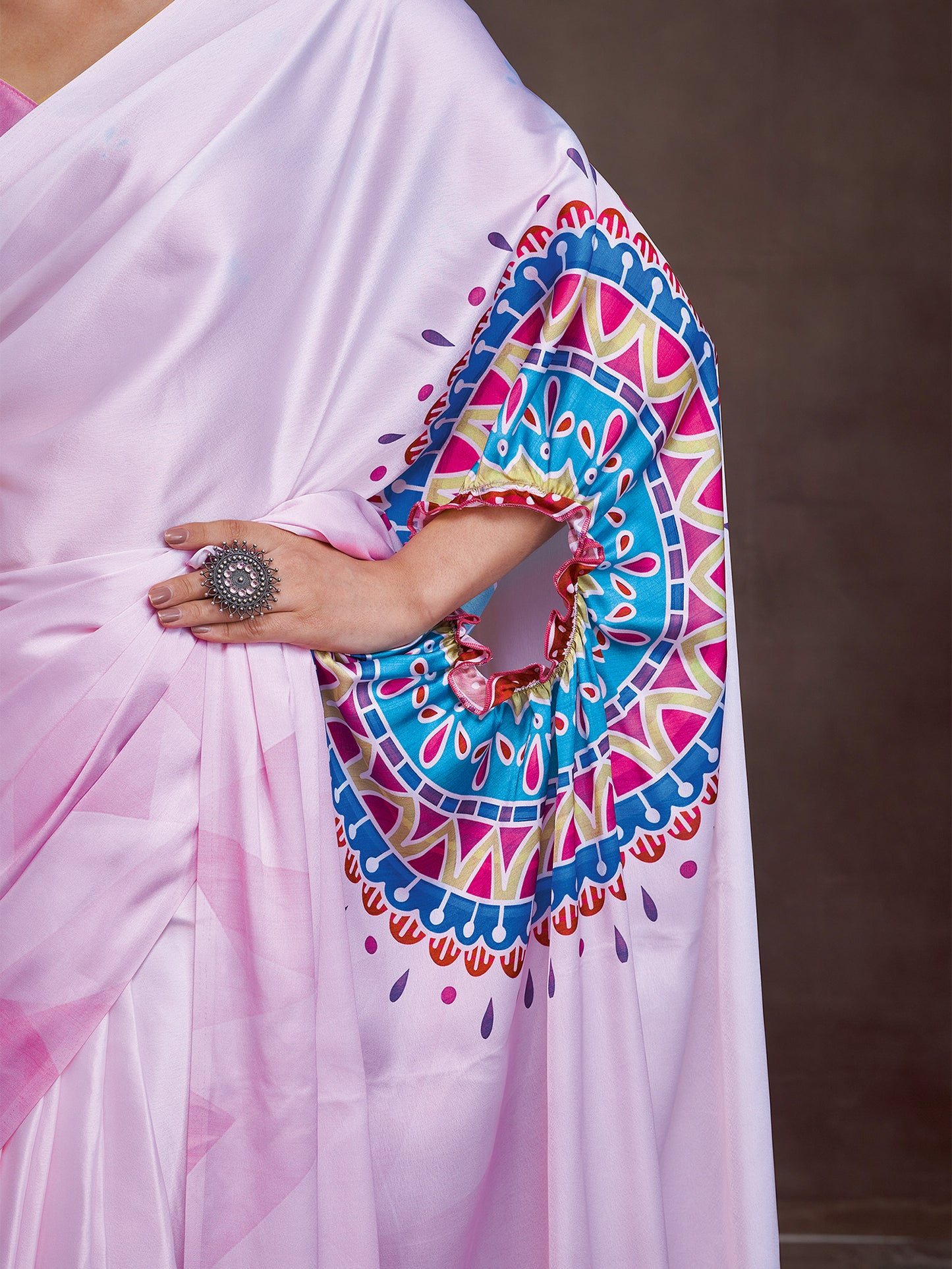 Women's Satin Pink Digital Print Designer Saree With Blouse Piece