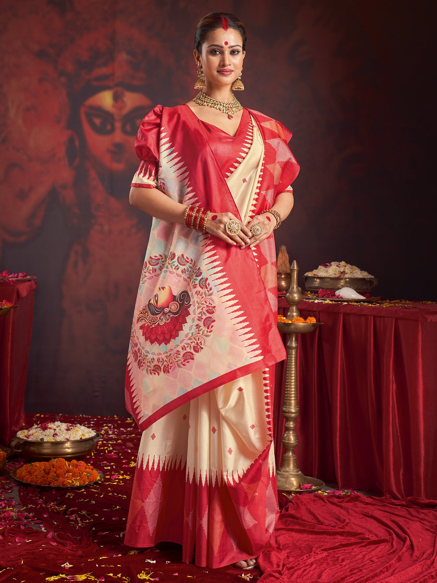 Women's Silk Blend Off White Printed Celebrity Saree With Blouse Piece