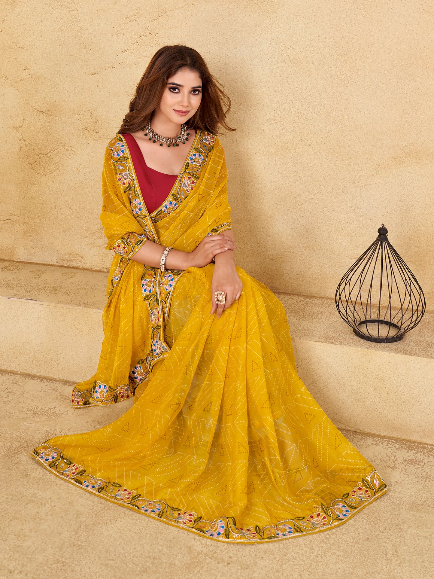 Women's Chiffon Yellow Embellished Designer Saree With Blouse Piece