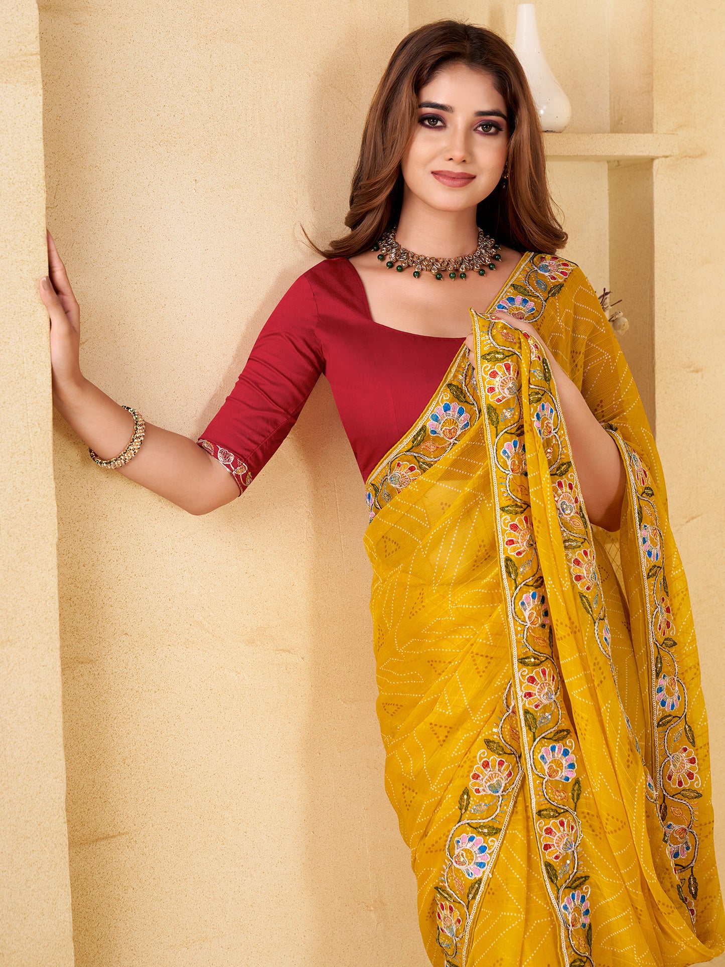 Women's Chiffon Yellow Embellished Designer Saree With Blouse Piece