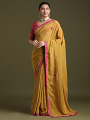 ساري نسائي من قماش التشو بلون الخردل مزين بتطريزات، مع قطعة بلوزة