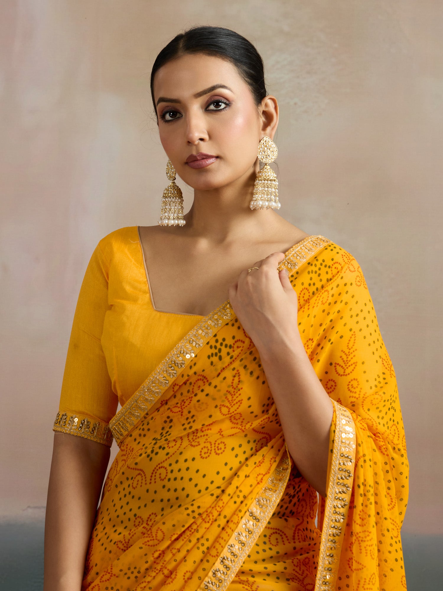 Women's Georgette Yellow Printed Designer Saree With Blouse Piece