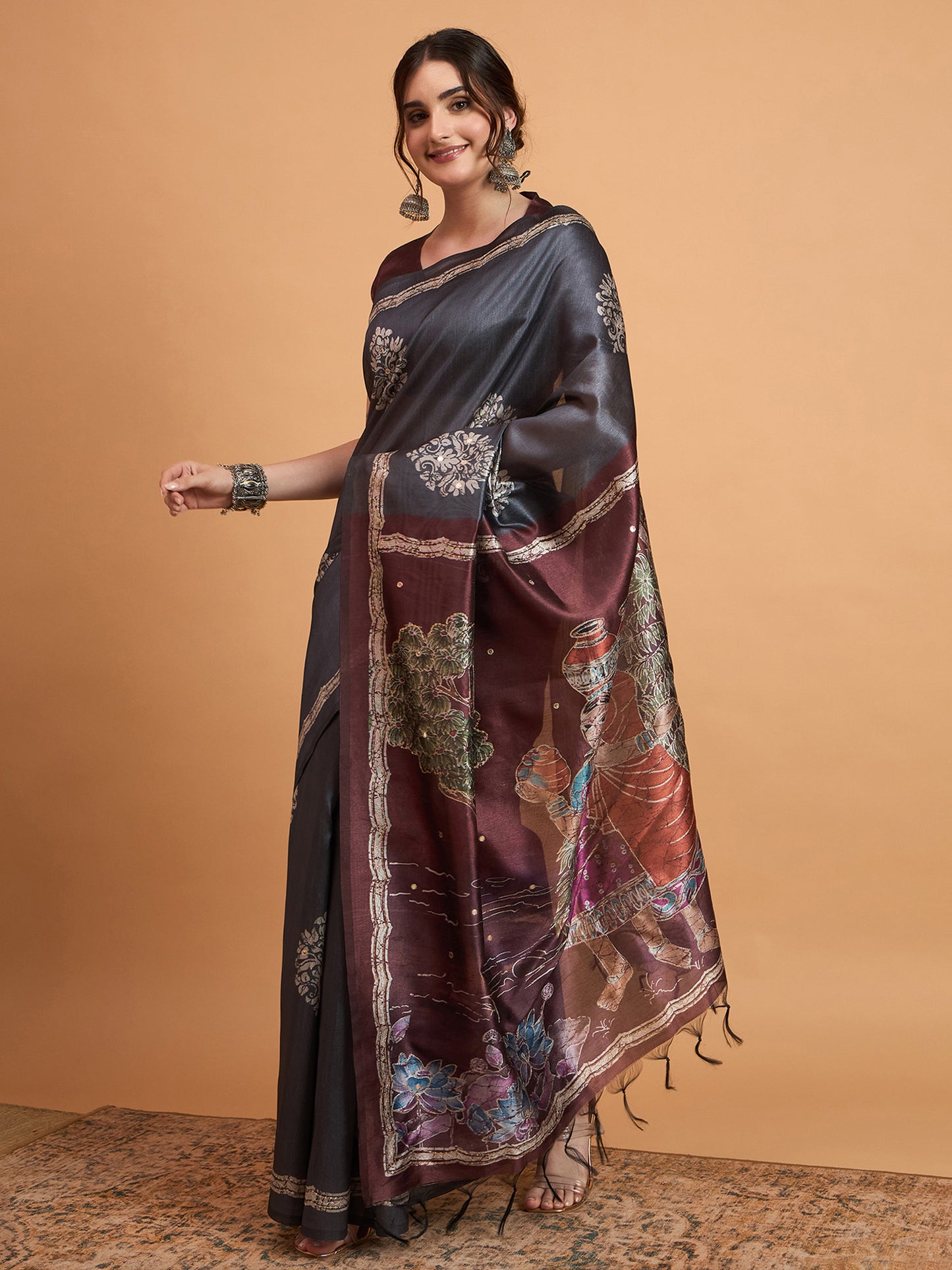 Women's Cotton Blend Grey Printed Designer Saree With Blouse Piece