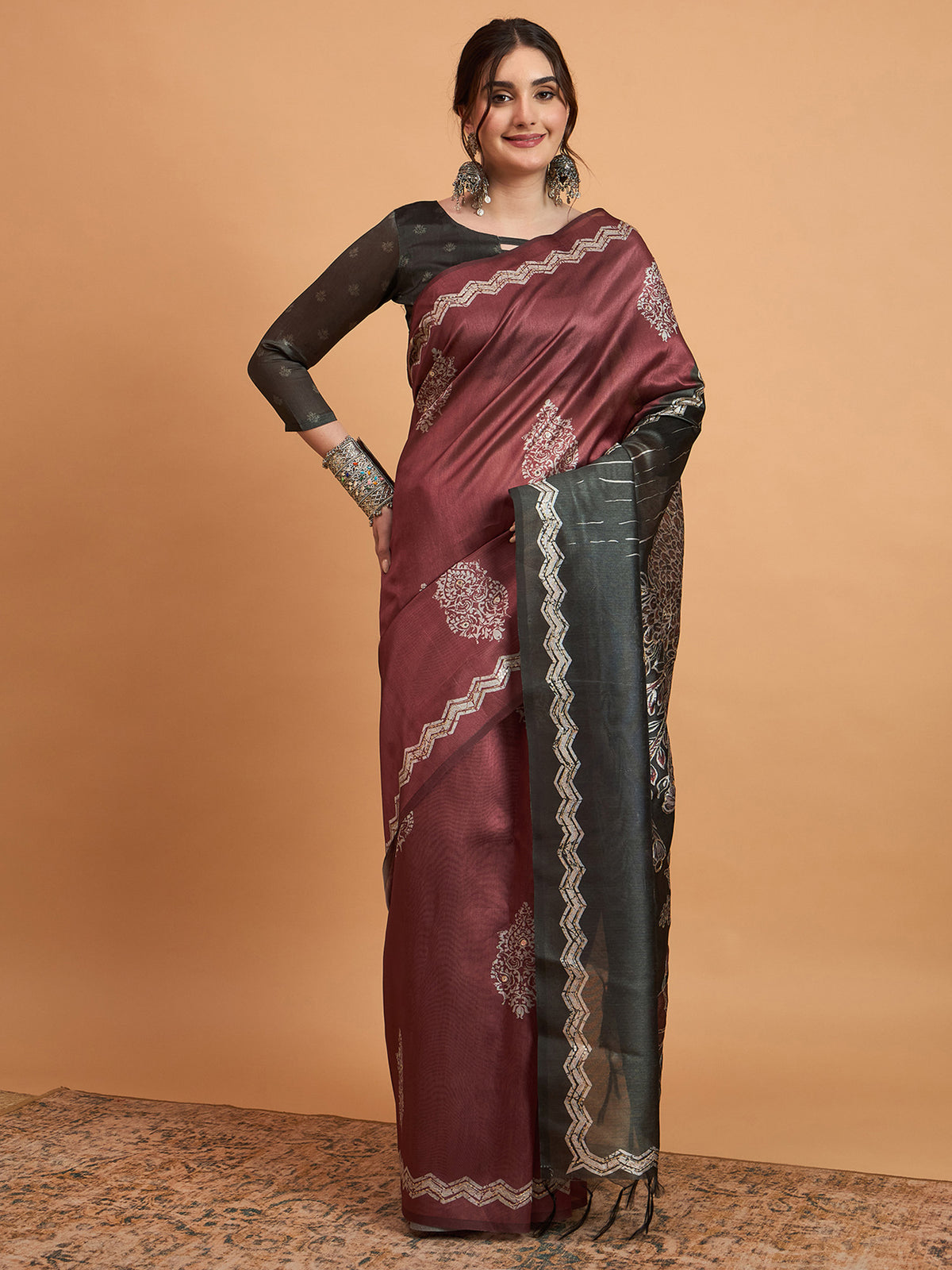 Women's Cotton Blend Brown Printed Designer Saree With Blouse Piece