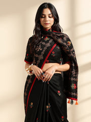 ساري نسائي أسود مطبوع من حرير الجوت مع قطعة بلوزة