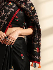 ساري نسائي أسود مطبوع من حرير الجوت مع قطعة بلوزة