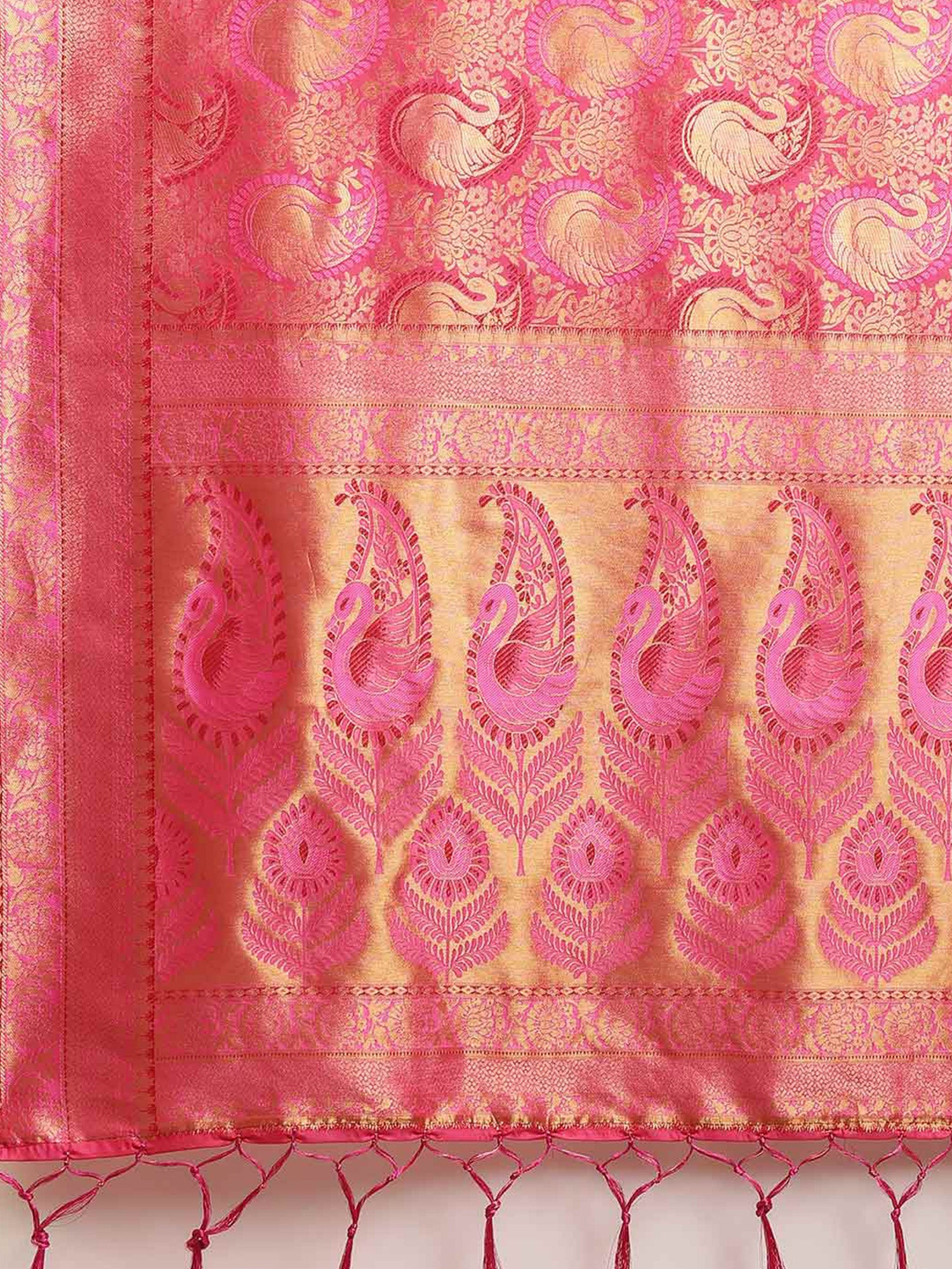 Women's Silk Blend Pink Woven Design DesignerSaree With Blouse Piece