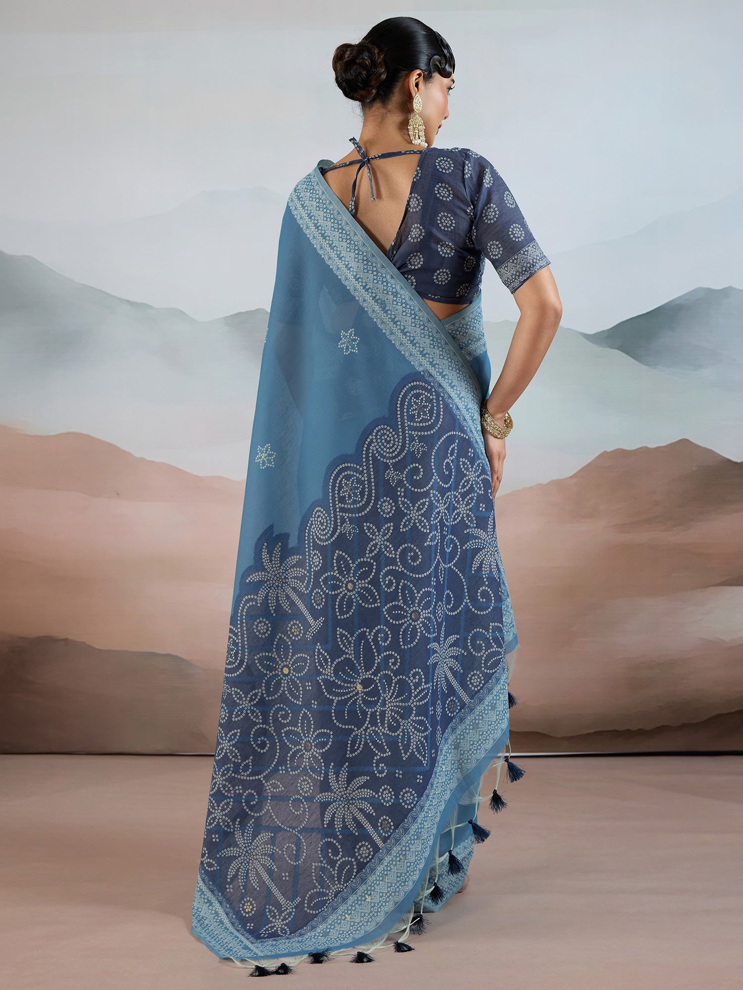 Women's Pure Cotton Blue Woven Design DesignerSaree With Blouse Piece