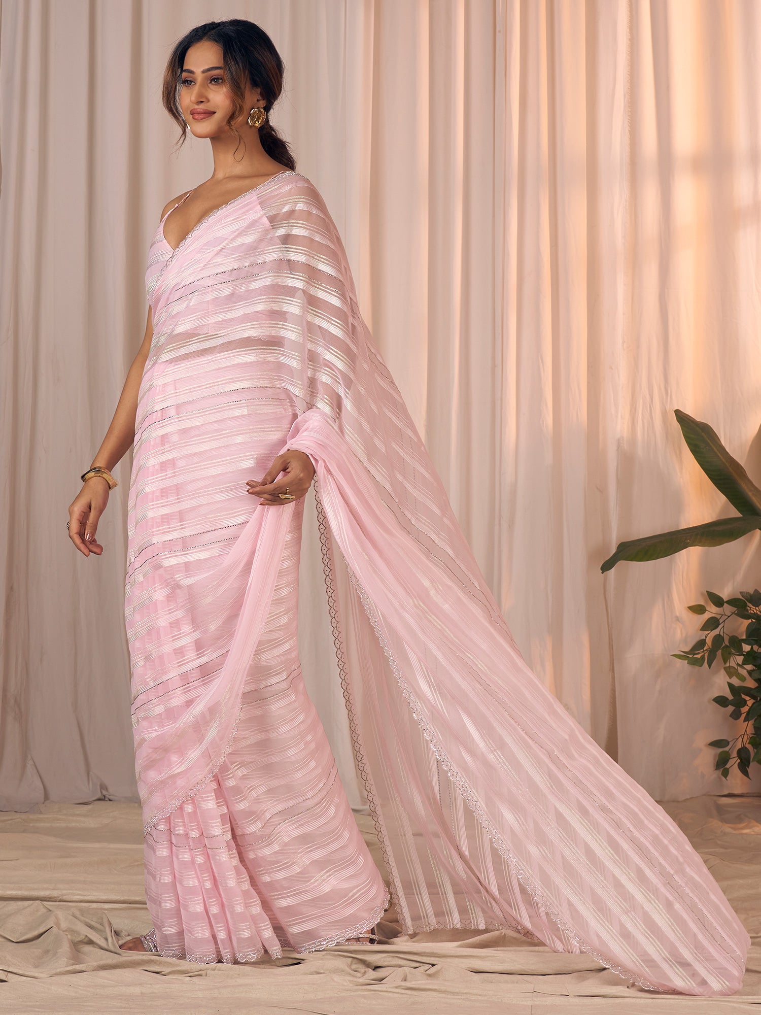 Women's Georgette Pink Embellished DesignerSaree With Blouse Piece