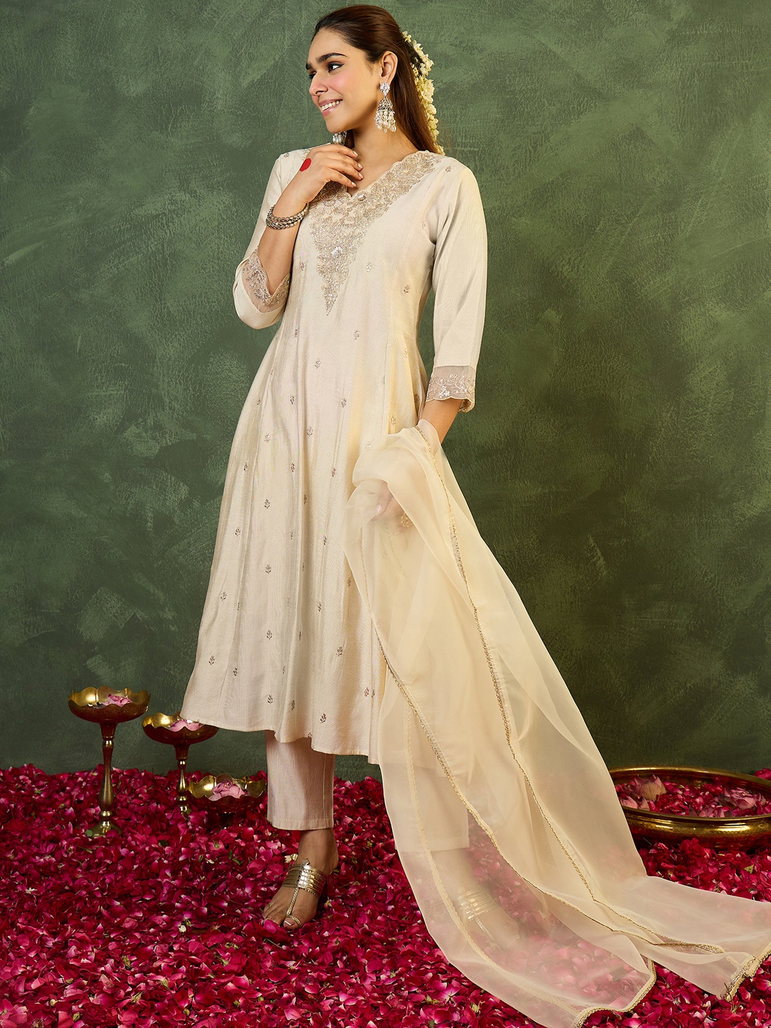 White Embroidered Straight Kurta Trousers With Dupatta Set