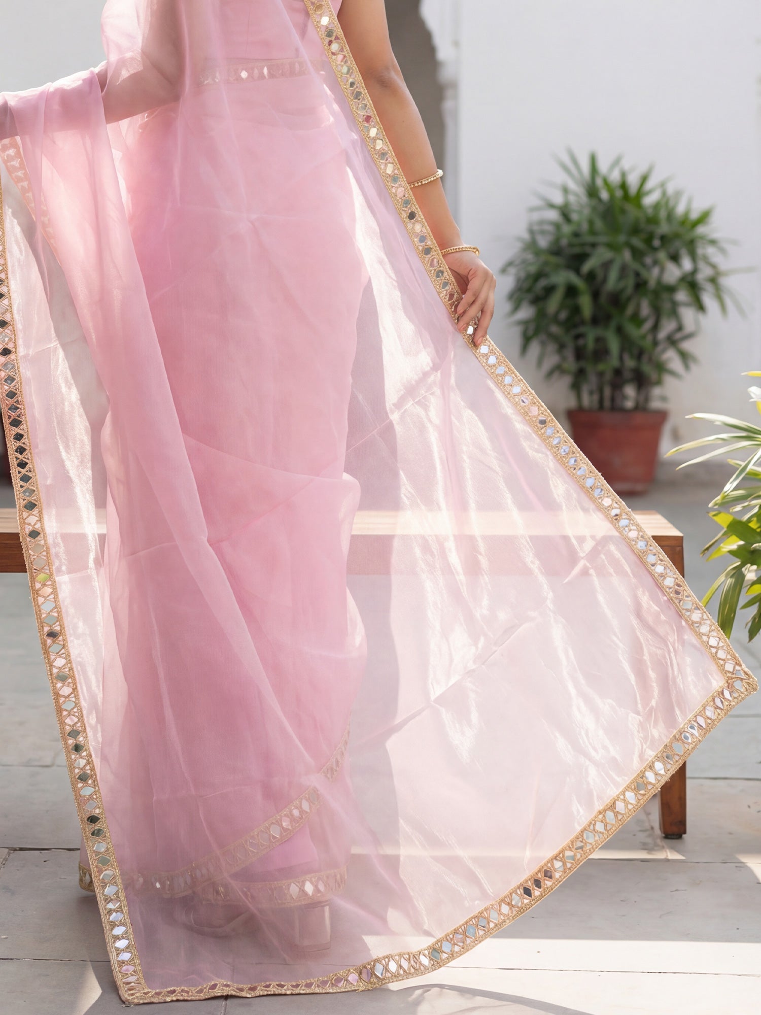 Women's Net Pink Embellished Designer Saree With Blouse Piece